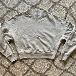Wilfred Cropped Cream Cinched Sweatshirt (WILL GET STEAMED BEFORE SENDING)